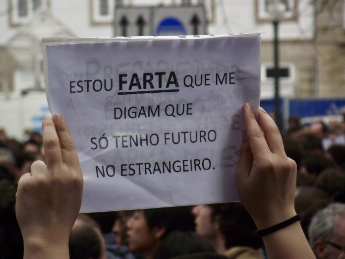 Social classes and their impact on portuguese society