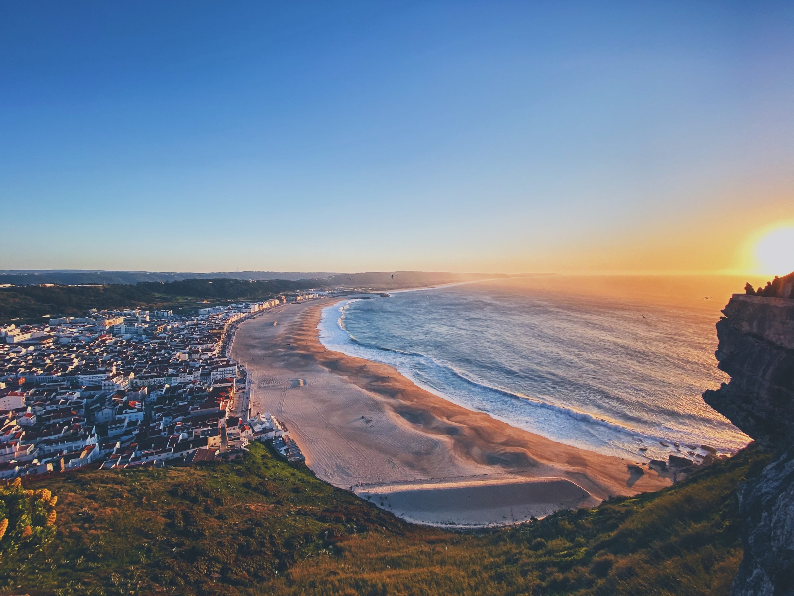 best time of year to visit nazare portugal