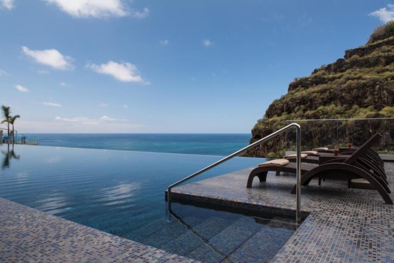 9 Best Hotels in Madeira: Where to stay in Madeira Portugal? 9 Best Hotels in Madeira: Where to stay in Madeira Portugal?