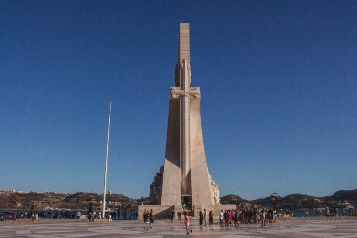 pexels-mateus-castro-19275686