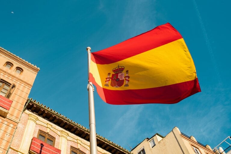 Spain vs Portugal: Which Golden Visa Program is Best?