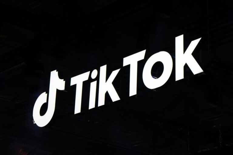 Who Are the Top 10 TikTok Influencers from Portugal?