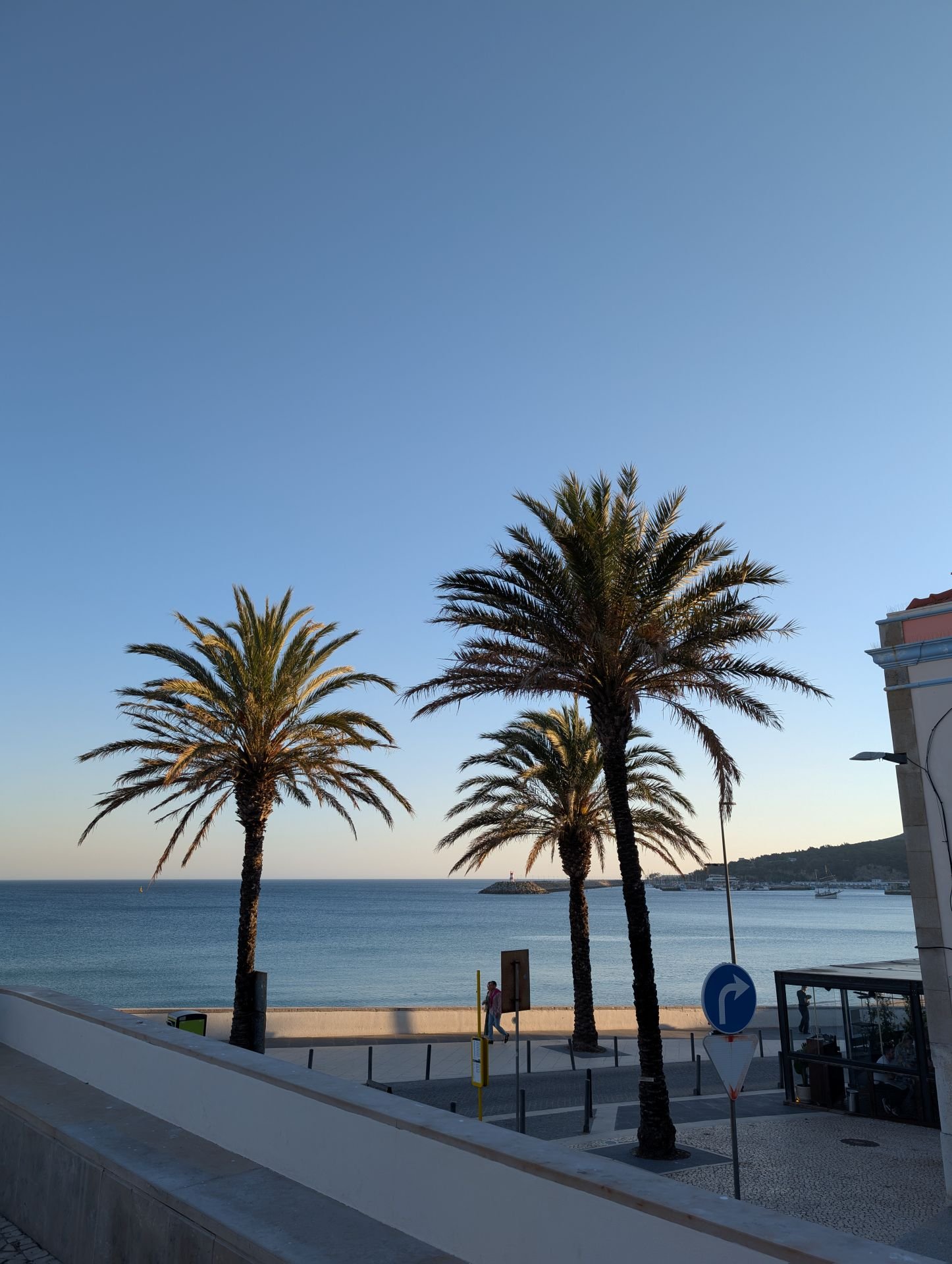 Sesimbra Beach